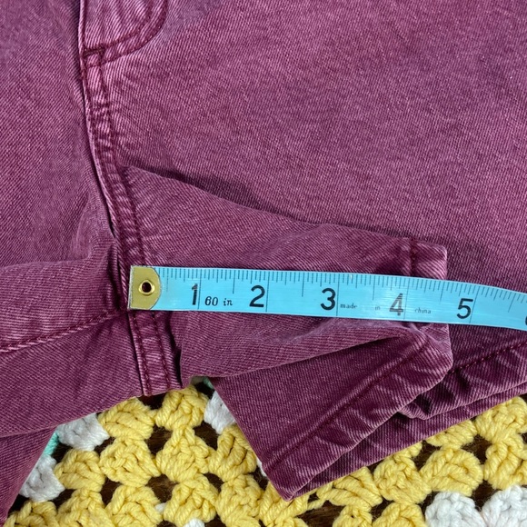 Universal Thread Women's High Waist berry midi Magenta Jean Denim Shorts size 12 - Picture 7 of 11